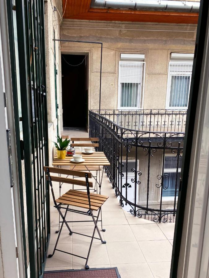 Awesome In The Apartament
